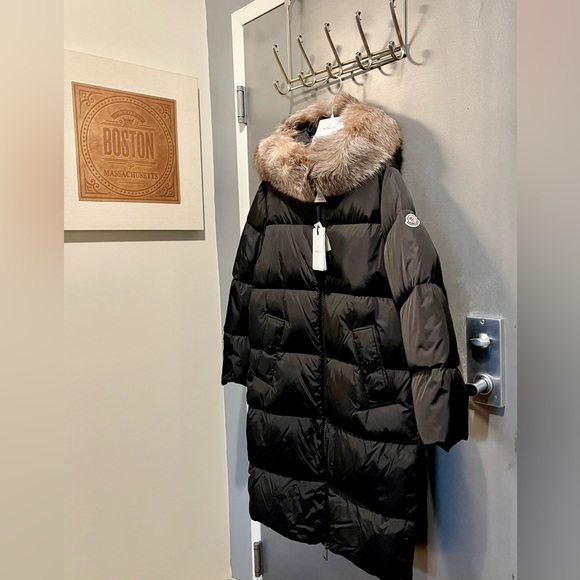 MONCLER MARRIONNIER LONG PARKA WINTER COAT.. NEVER WORN!!!! - Picture 8 of 16